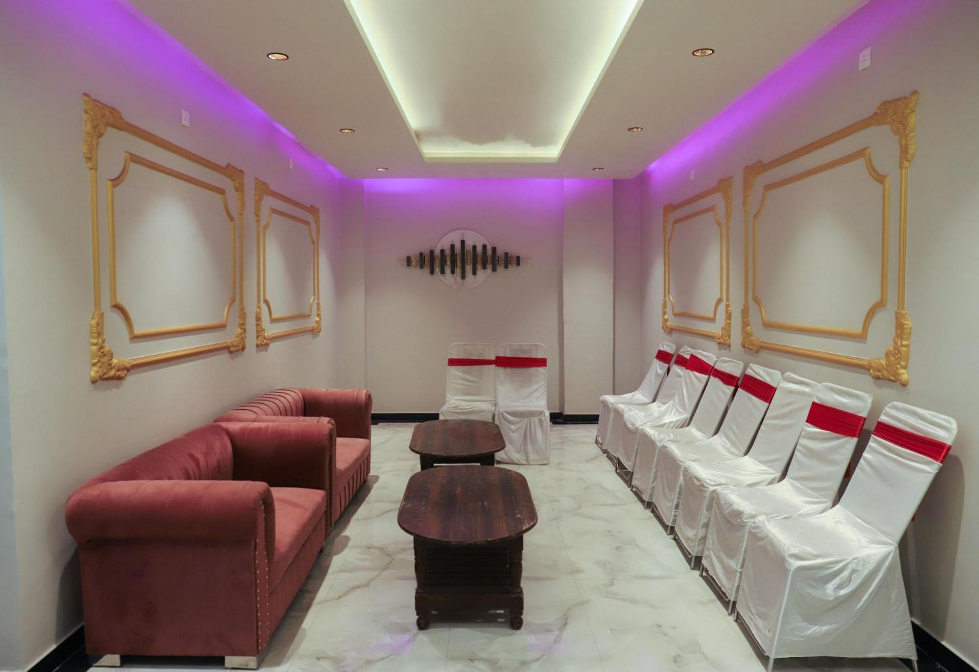 Gulmohar Plaza By Auroville Mughal Sarai Exterior photo